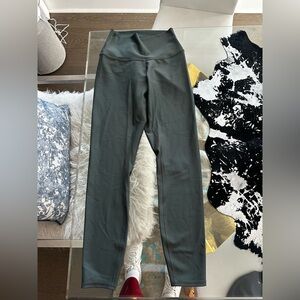 Alo Yoga Airlift Olive Green Women's Leggings Size XS